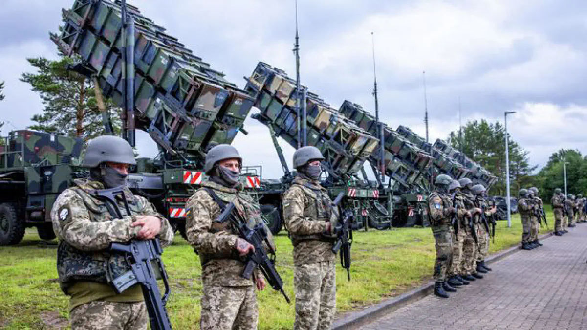 По оценкам израильского военного журналиста Сергея Ауслендера, у Украины уйдет пять лет до начала производства первой ракеты (для системы ЗРК Patriot) минимум