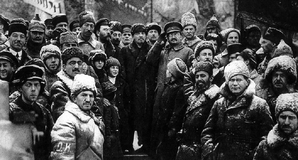 Революционная молодежь должна изучать идеи Маркса, Энгельса, Ленина и особенно Троцкого / Изображение: общественное достояние