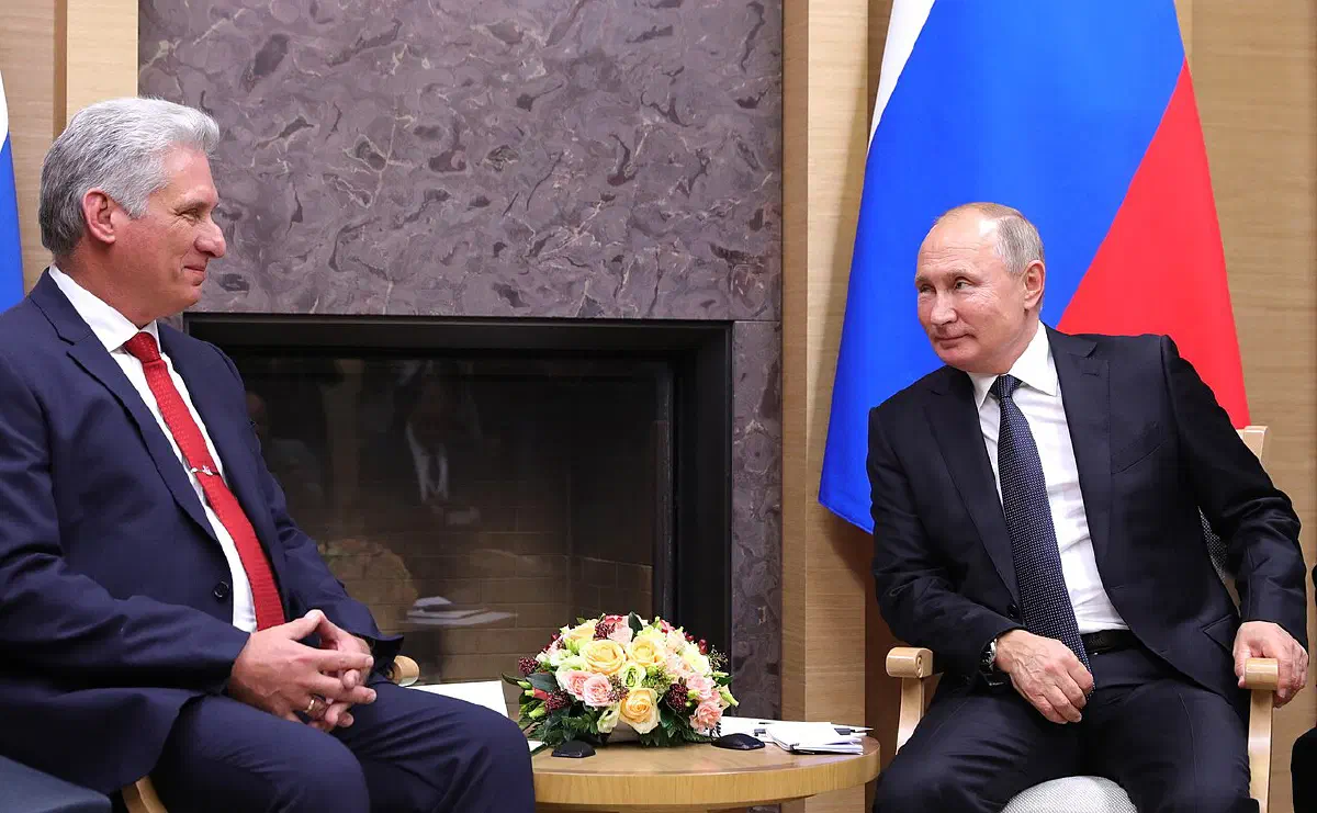 Россия и Китай публикуют заявления, но защищают они не Кубинскую революцию, а свои собственные капиталистические интересы / Изображение: Kremlin.ru, Wikimedia Commons
