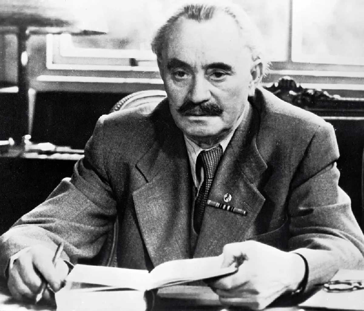 Георгий Димитров — болгарский революционер, государственный, политический и партийный деятель, деятель болгарского и международного коммунистического движения.