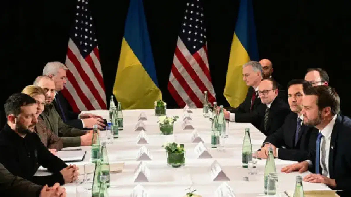 Президент Украины и вице-президент США во время встречи в Мюнхене.