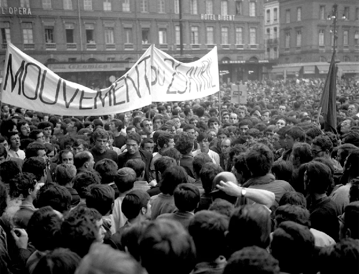 В 1968 году власть была в руках французских рабочих. Президент де Голль сообщил американскому послу: «Игра окончена. Через несколько дней коммунисты будут у власти».